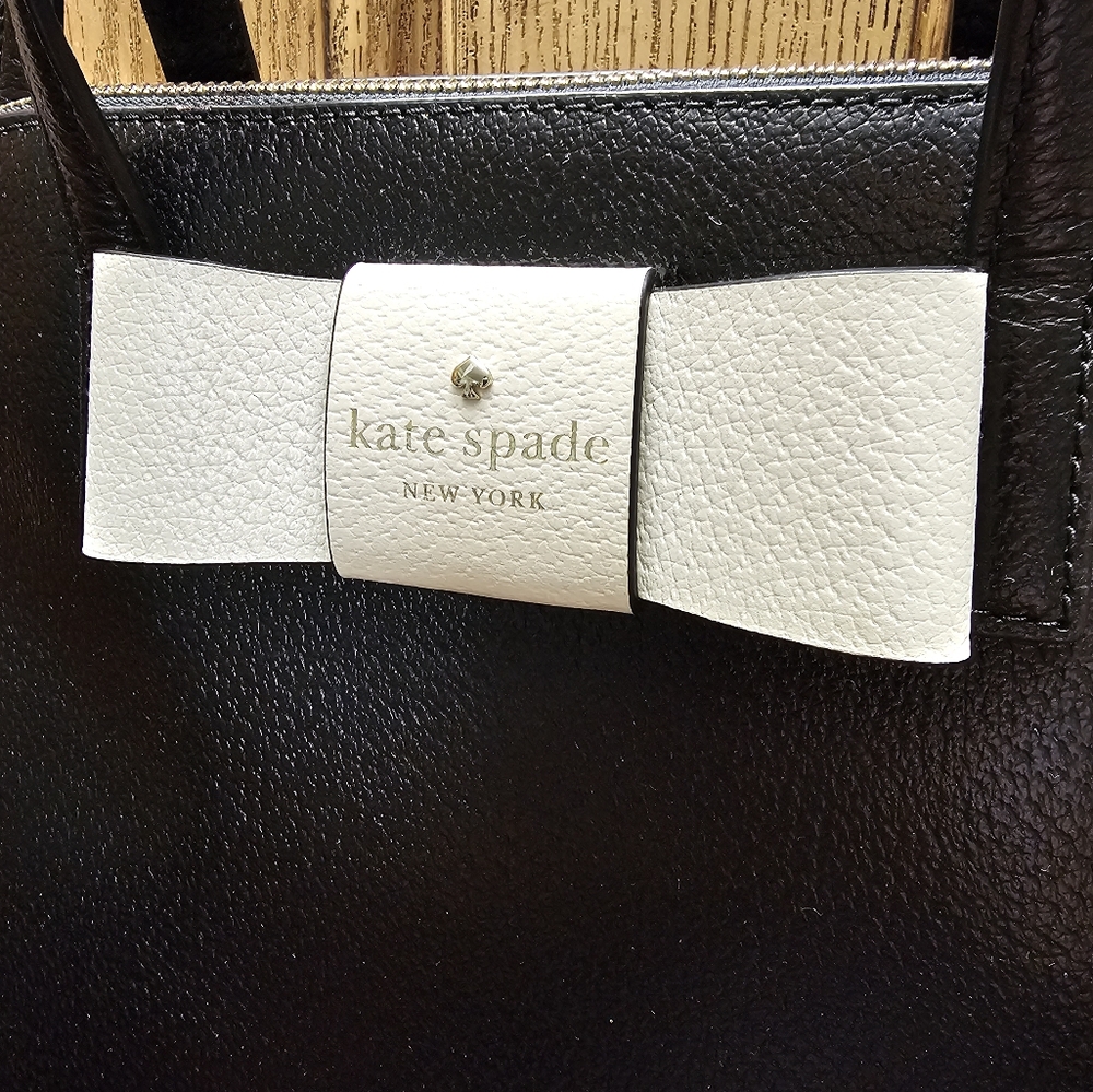 Kate Spade Matthew's Street Maise Black & White Bow Handbag Sachel NWOT Sold out - Picture 5 of 16